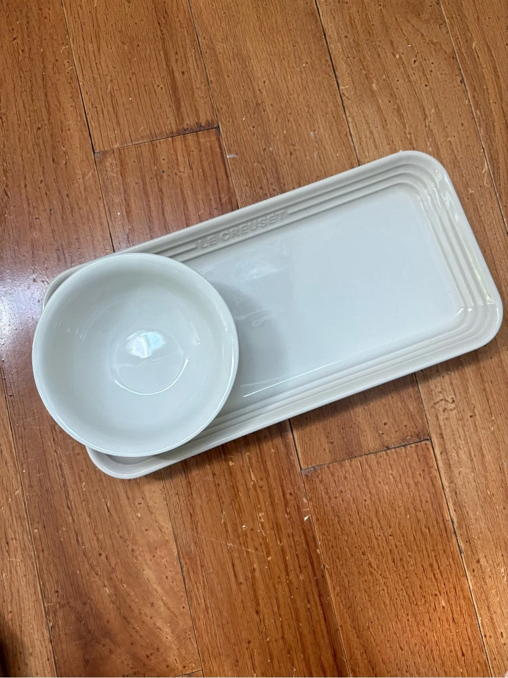 Le Creuset 25cm Rectangular Plate and Dip Bowl, Meringue